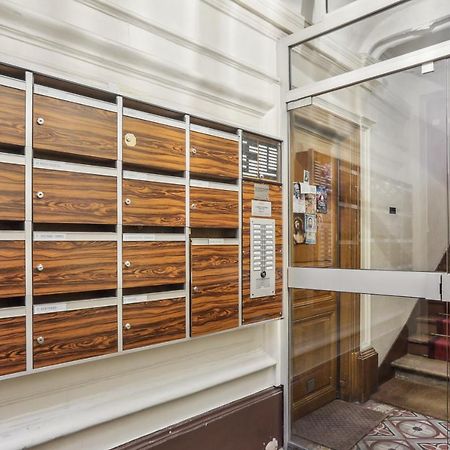 Superbe 2 Pieces Au Coeur Du Xvieme Bed & Breakfast Paris Exterior photo